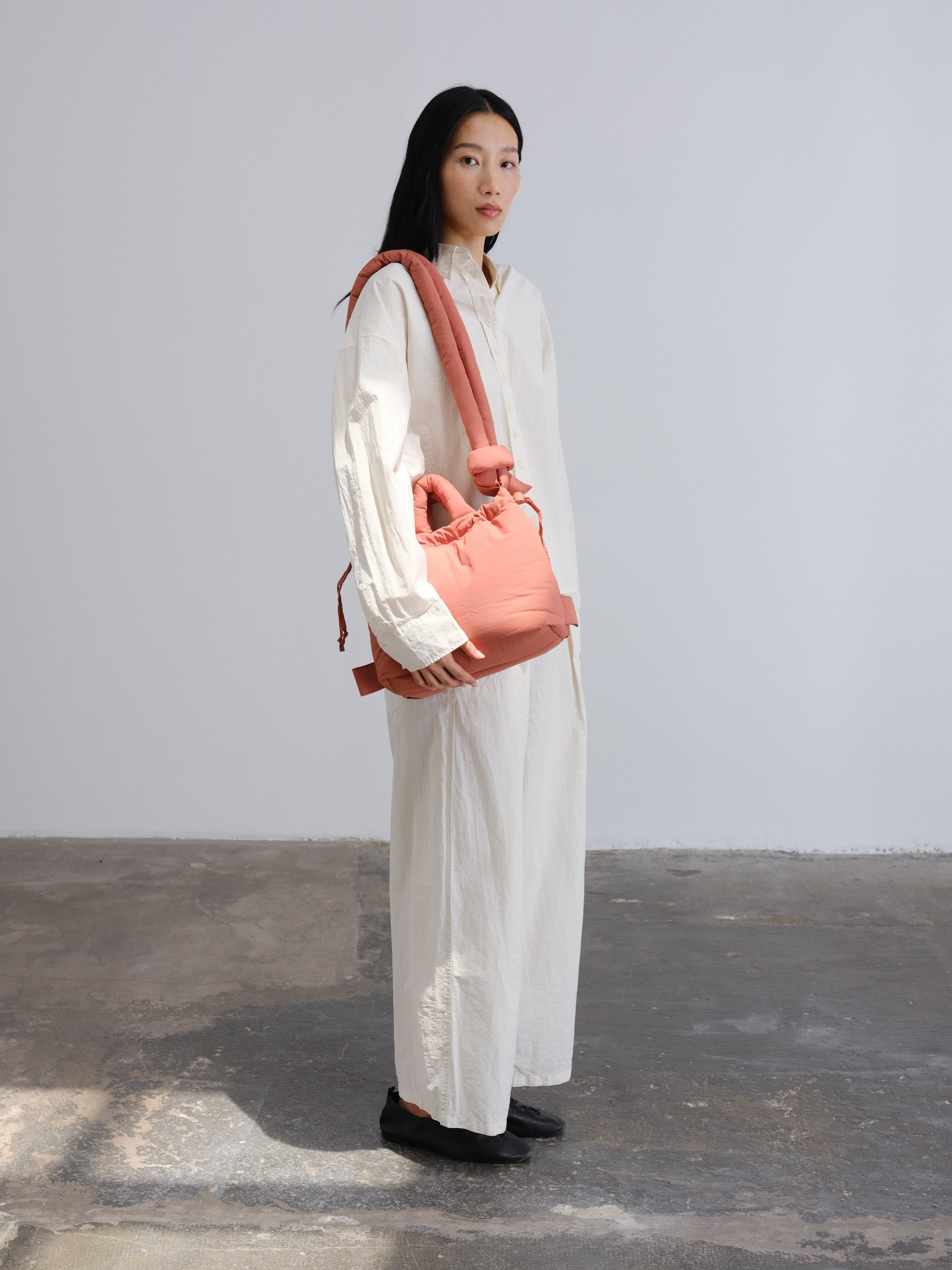 Velrenne padded shoulder bag