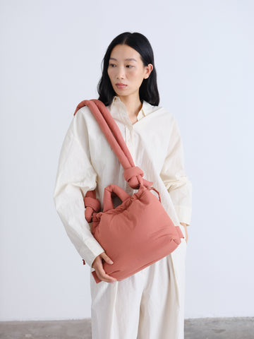 Velrenne padded shoulder bag
