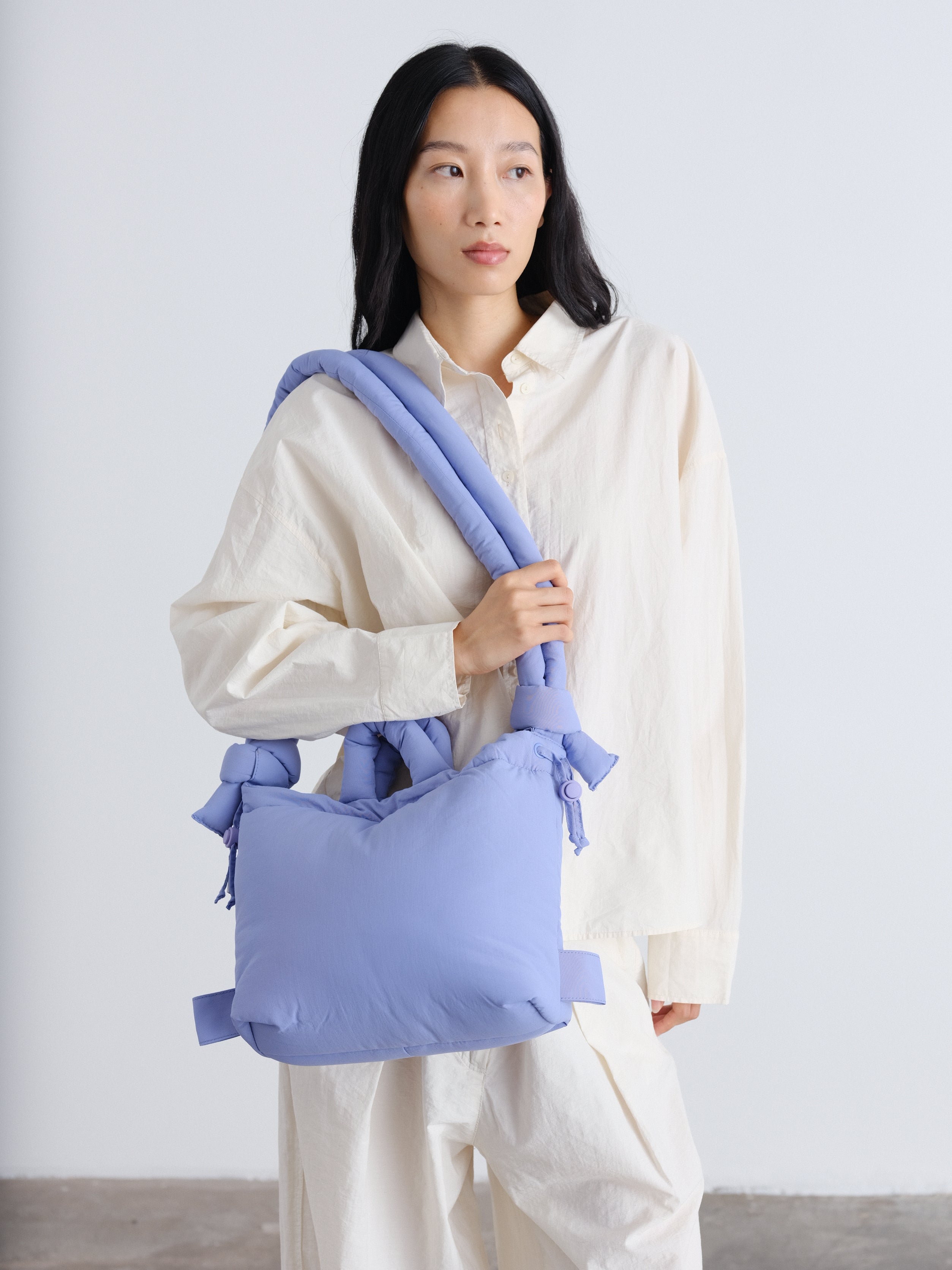 Velrenne padded shoulder bag