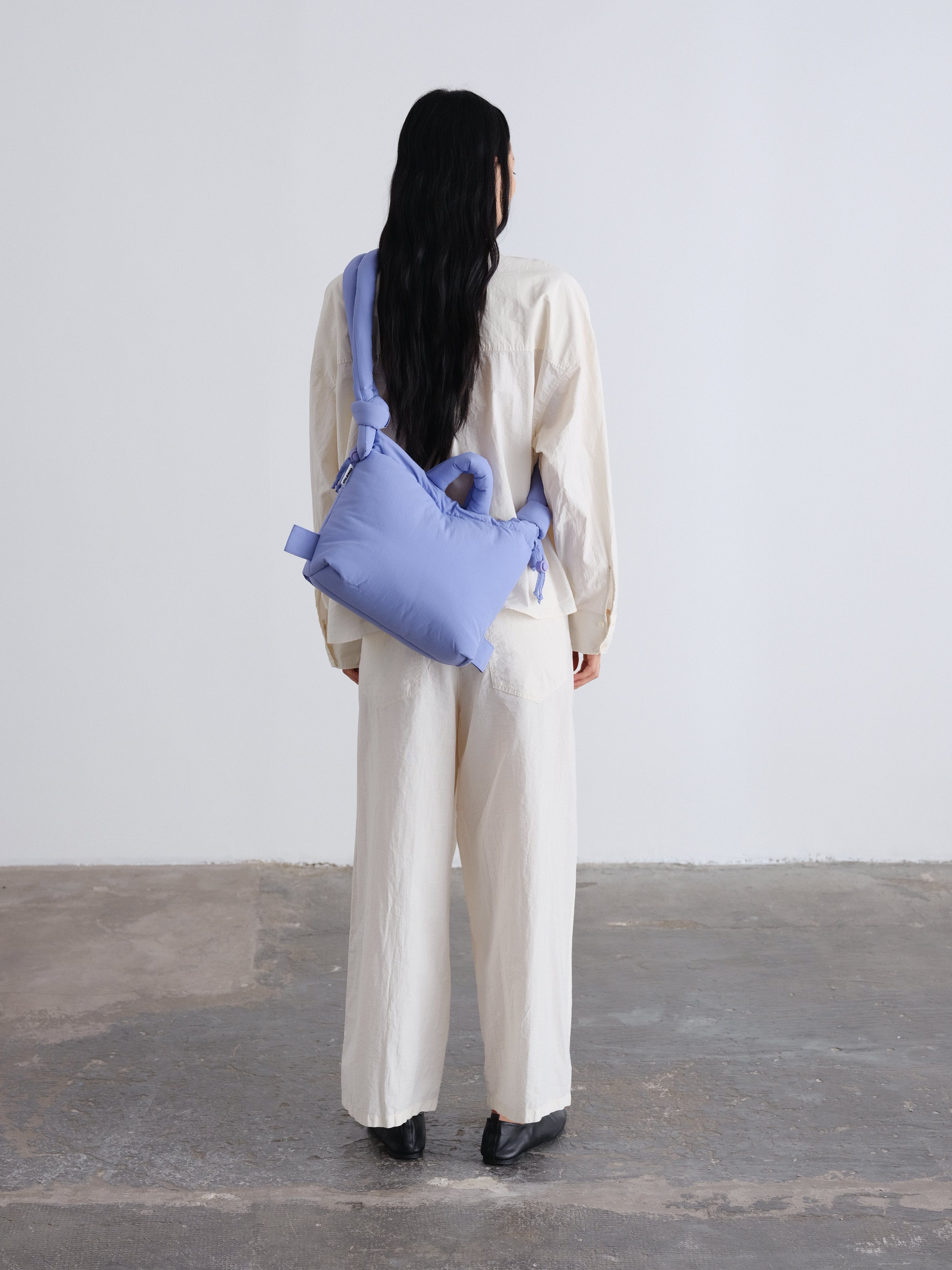 Velrenne padded shoulder bag