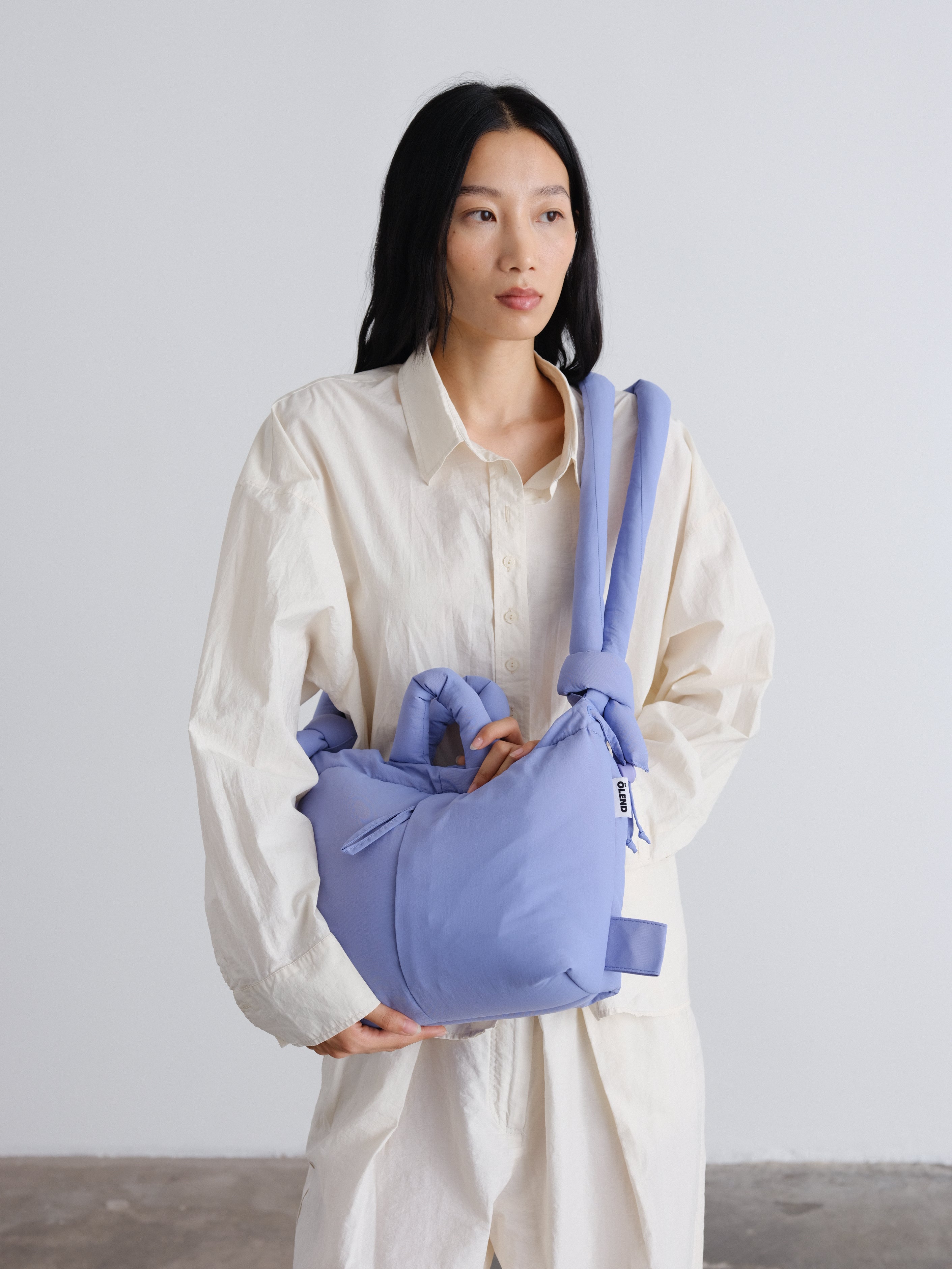 Velrenne padded shoulder bag