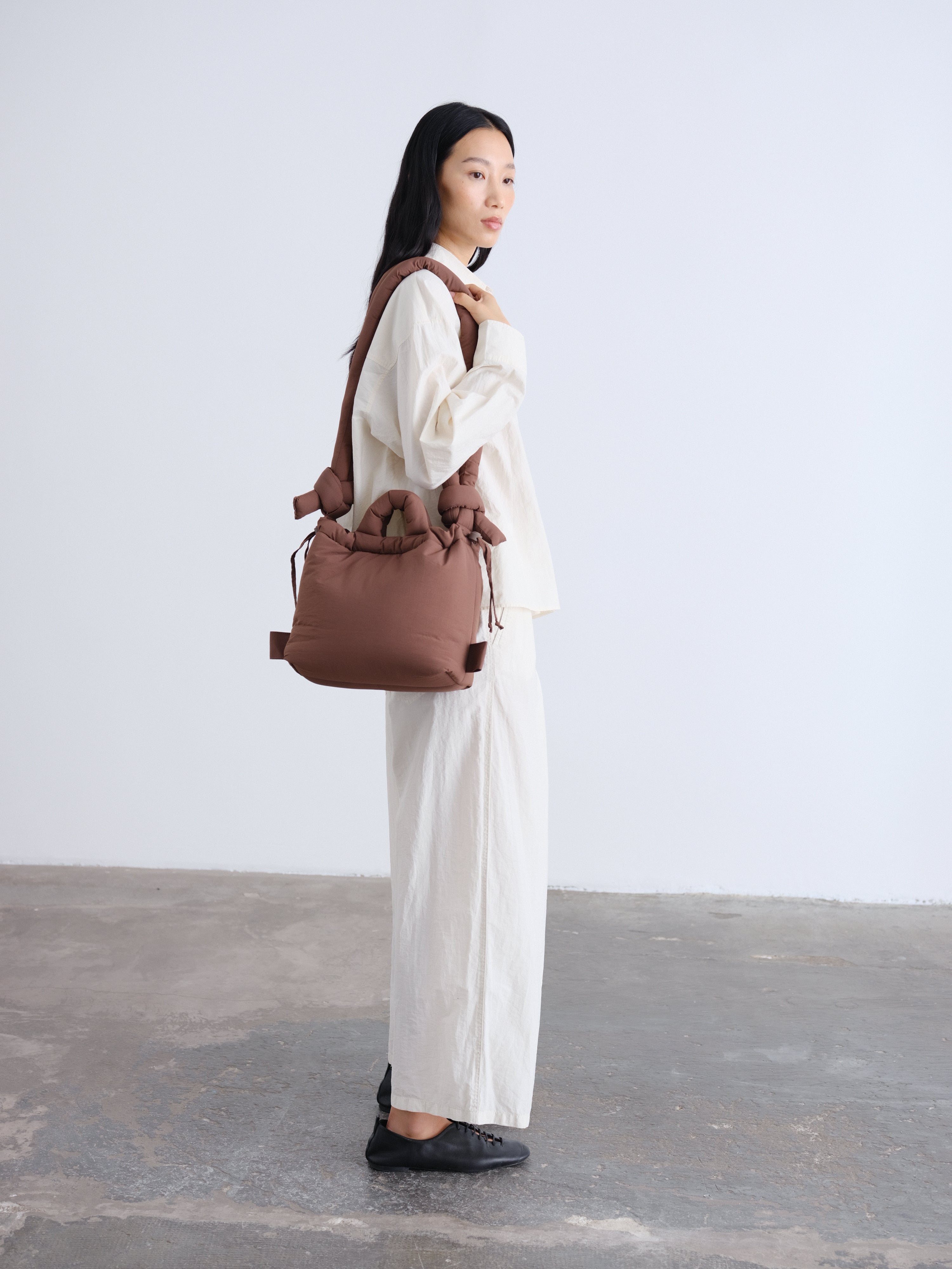 Velrenne padded shoulder bag
