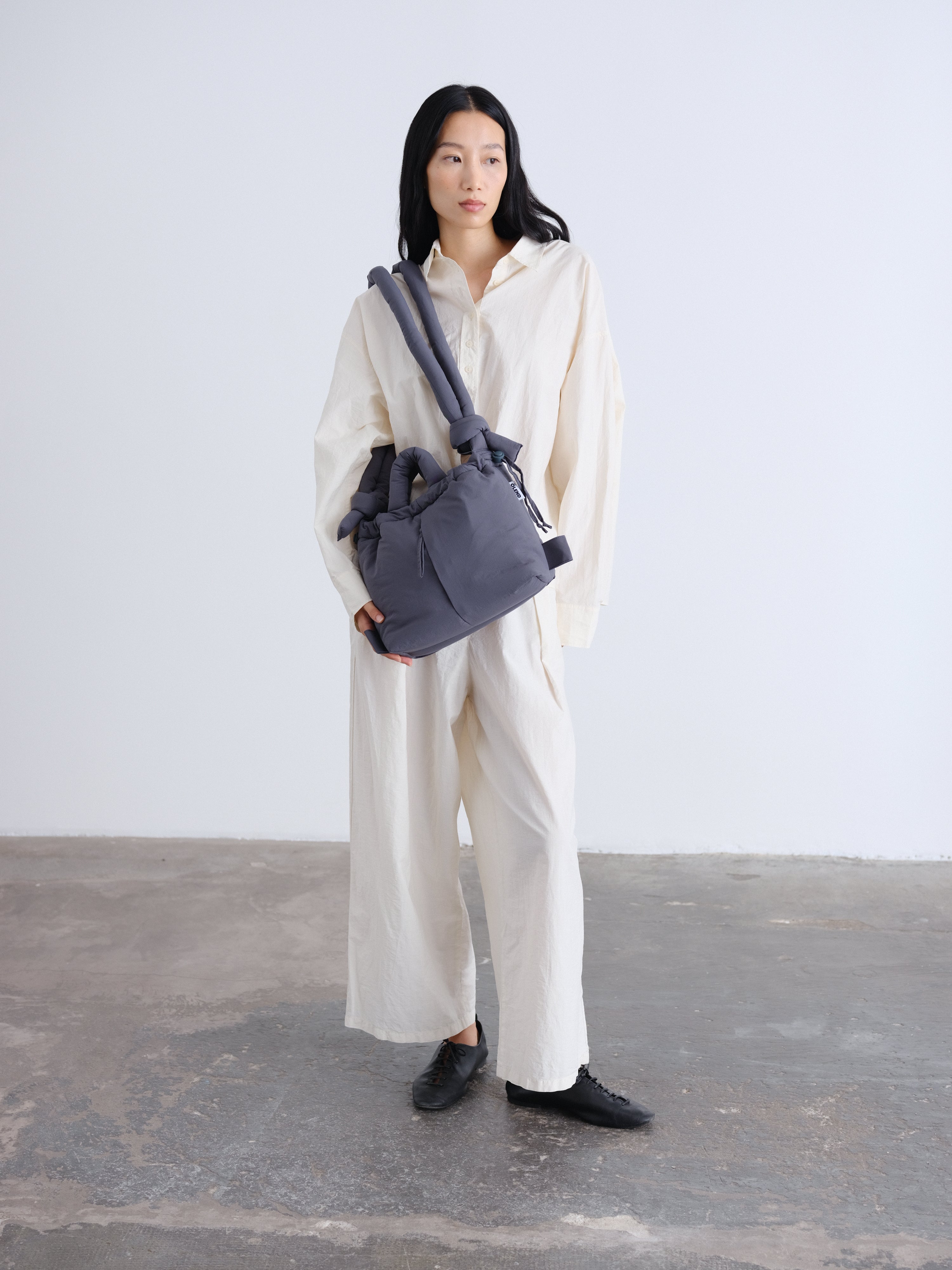 Velrenne padded shoulder bag