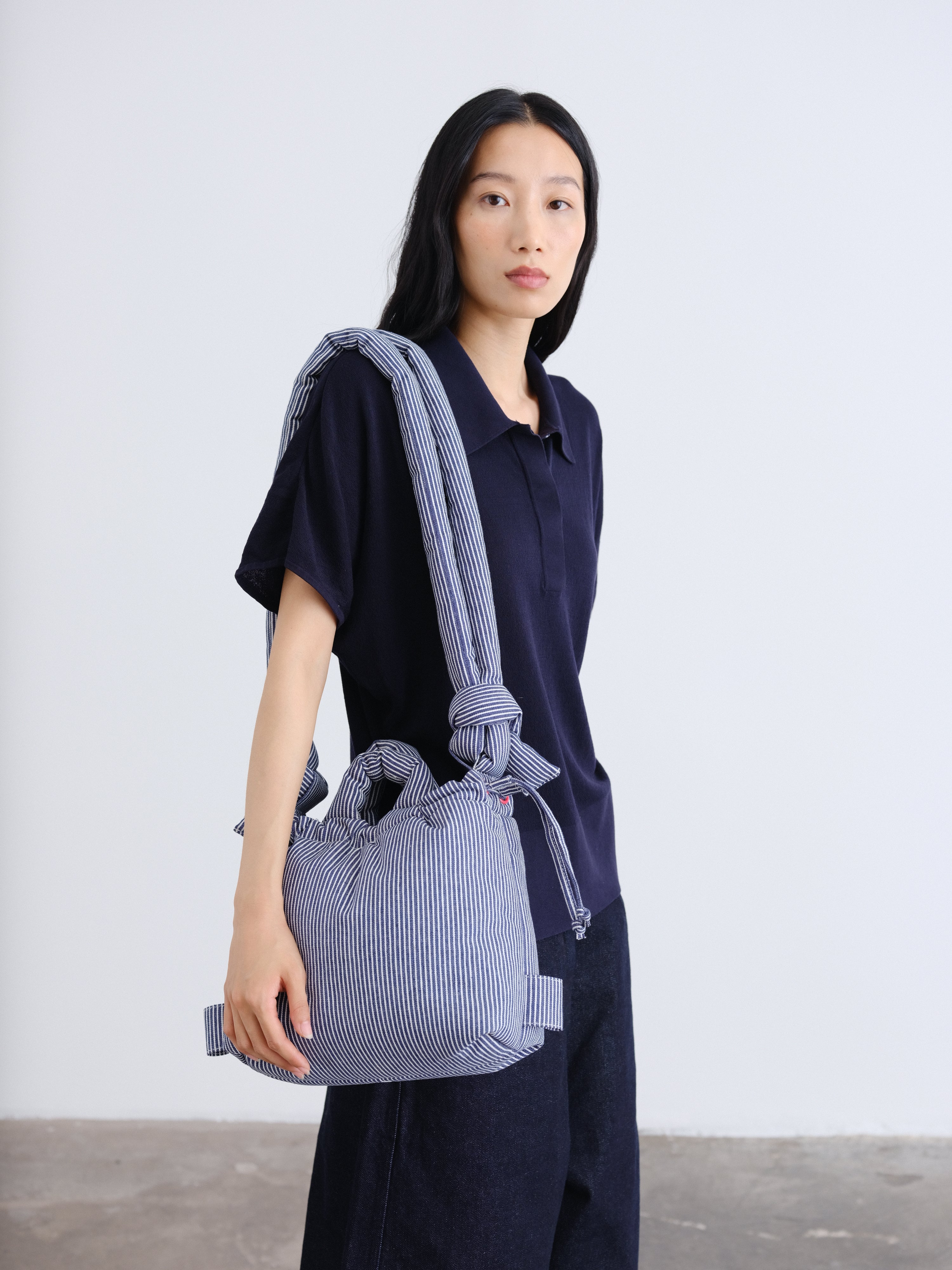 Velrenne padded shoulder bag