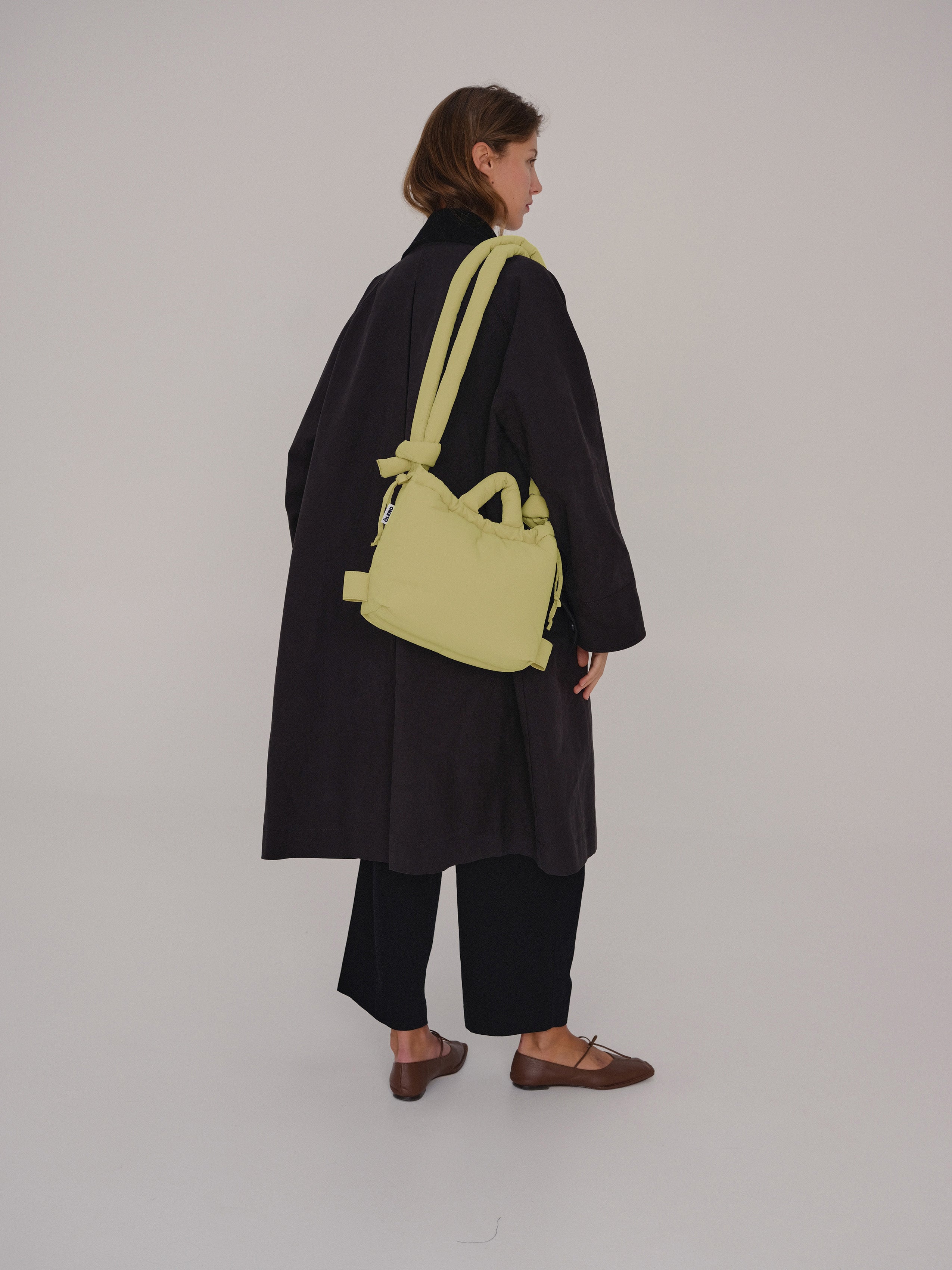 Velrenne padded shoulder bag