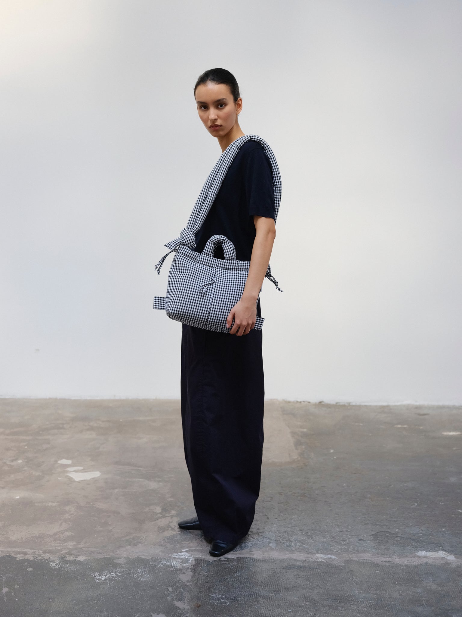 Velrenne padded shoulder bag