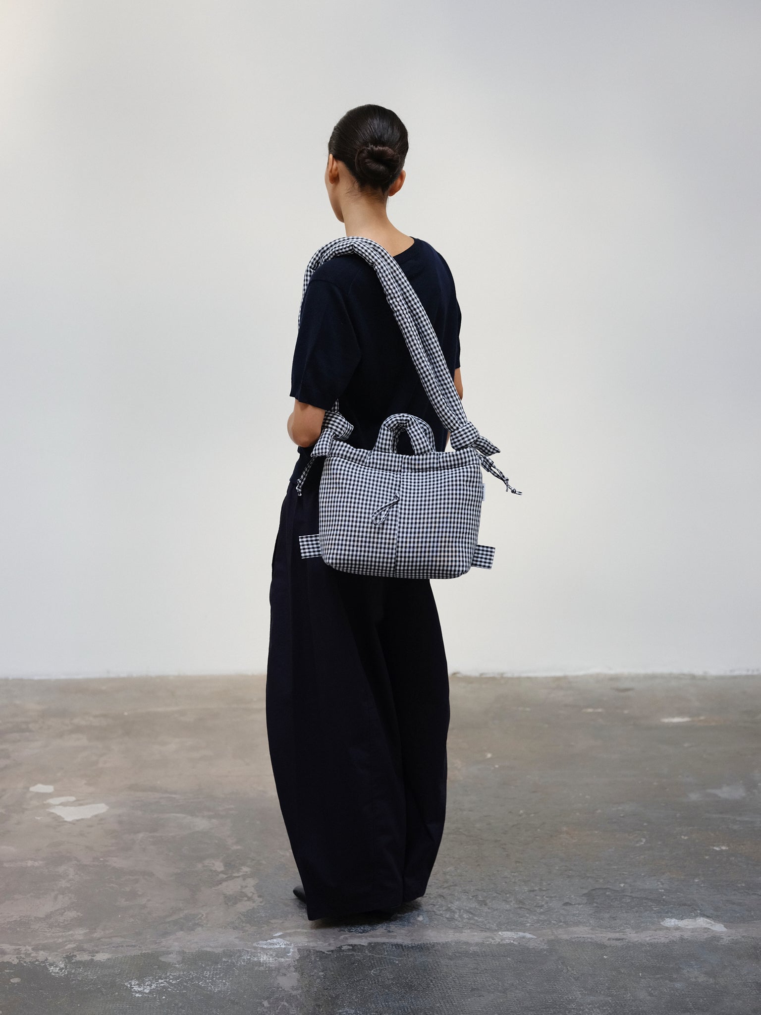 Velrenne padded shoulder bag