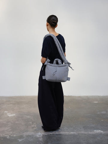 Velrenne padded shoulder bag