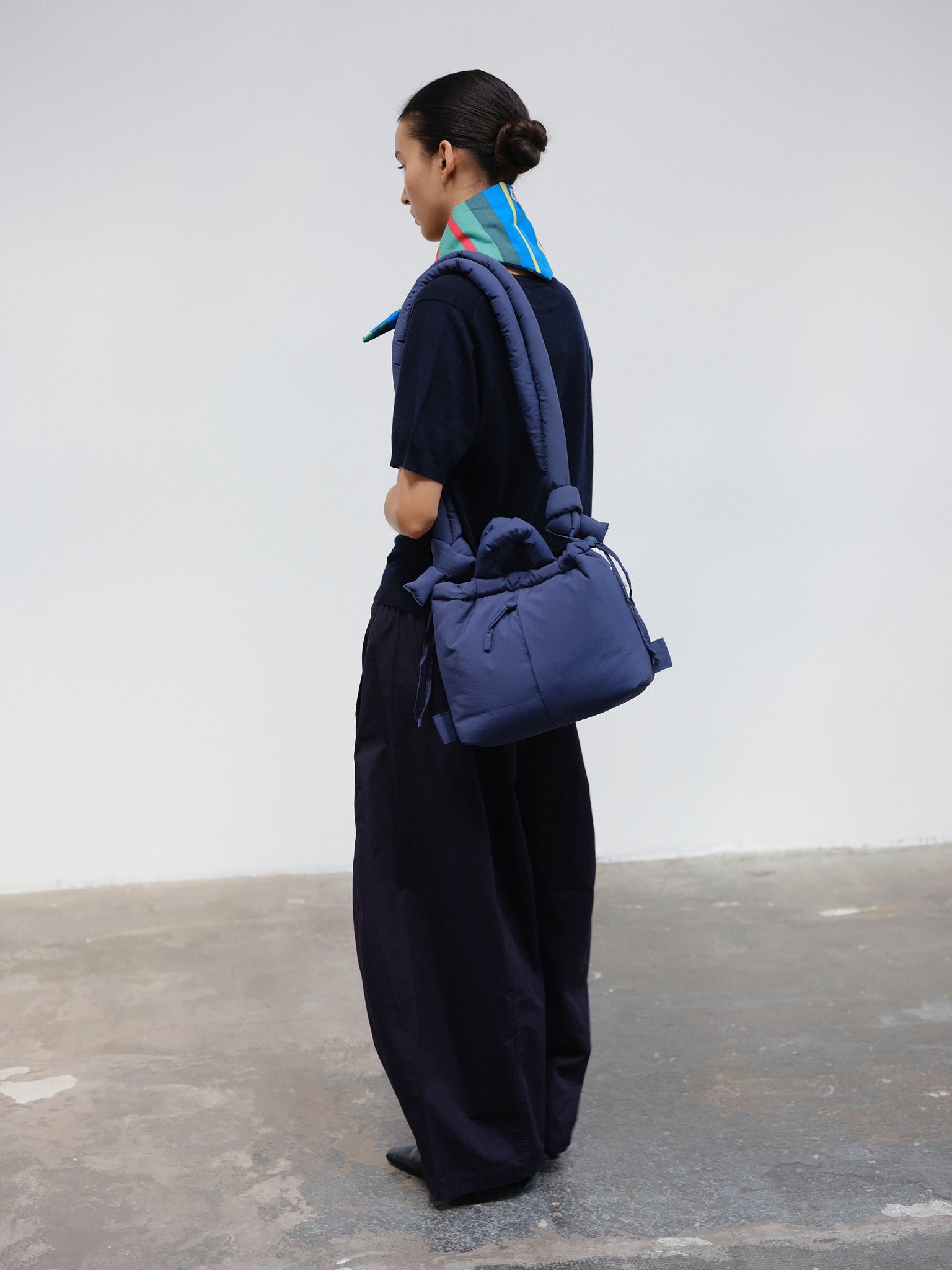 Velrenne padded shoulder bag