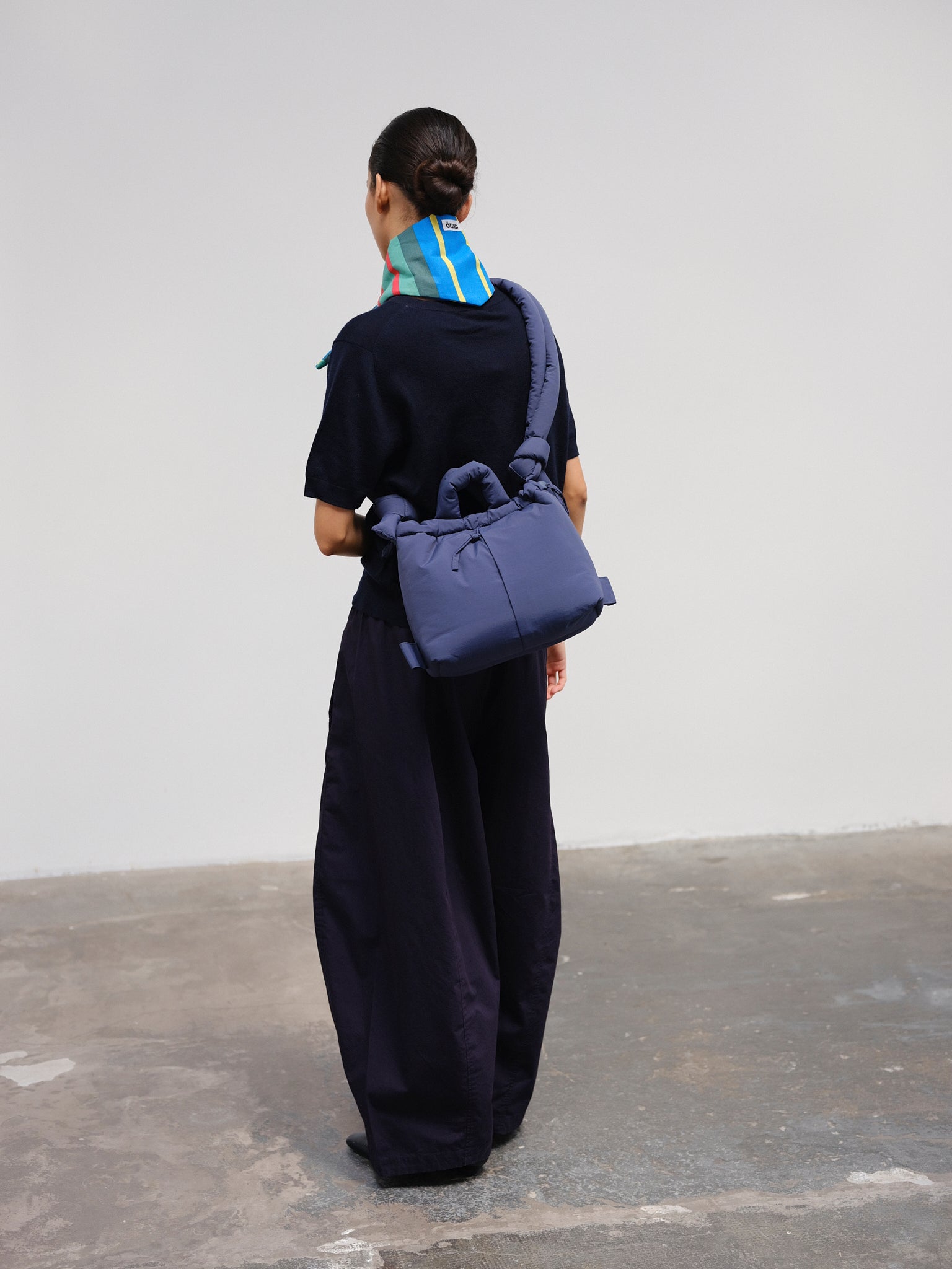 Velrenne padded shoulder bag