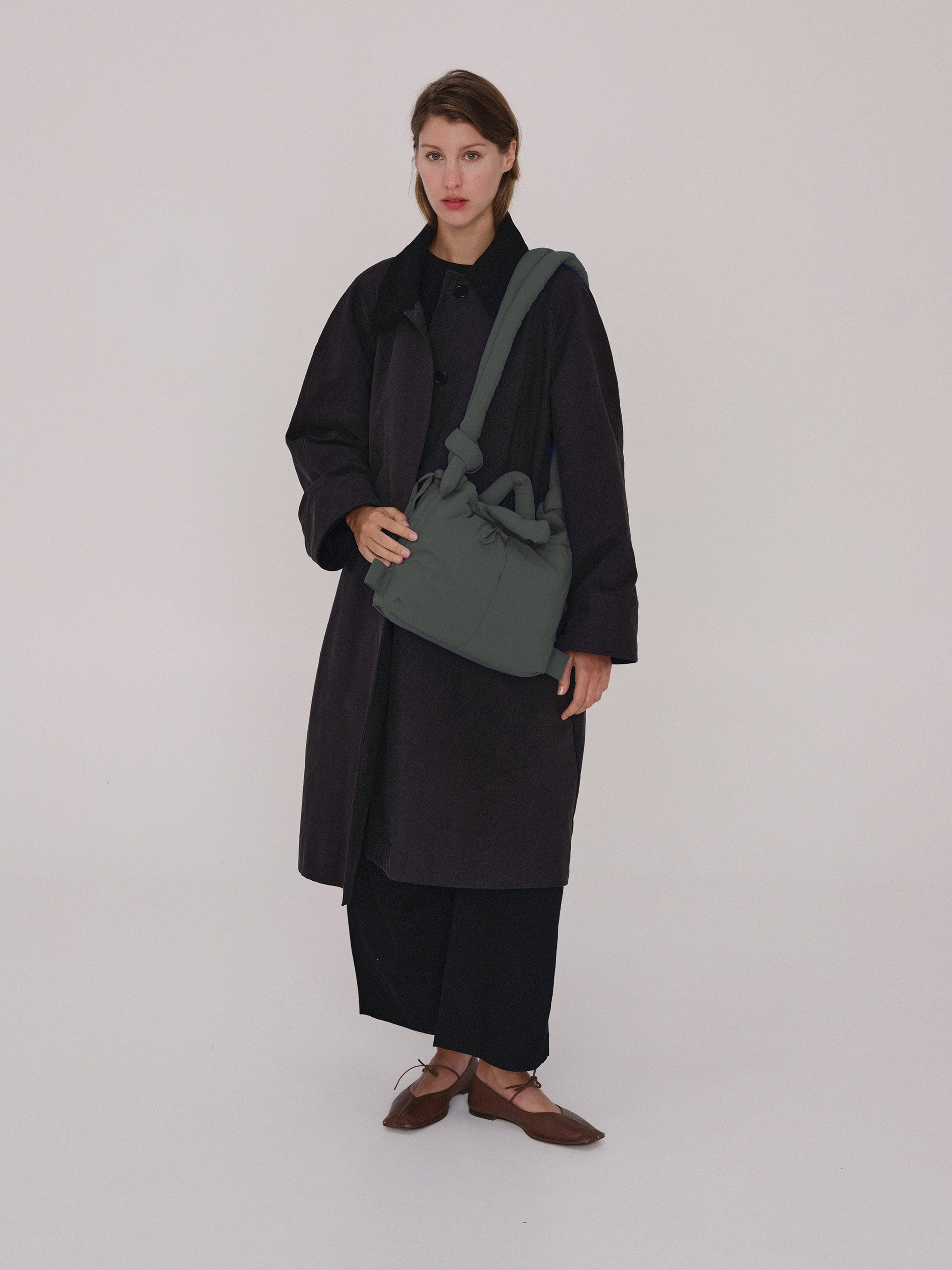 Velrenne padded shoulder bag