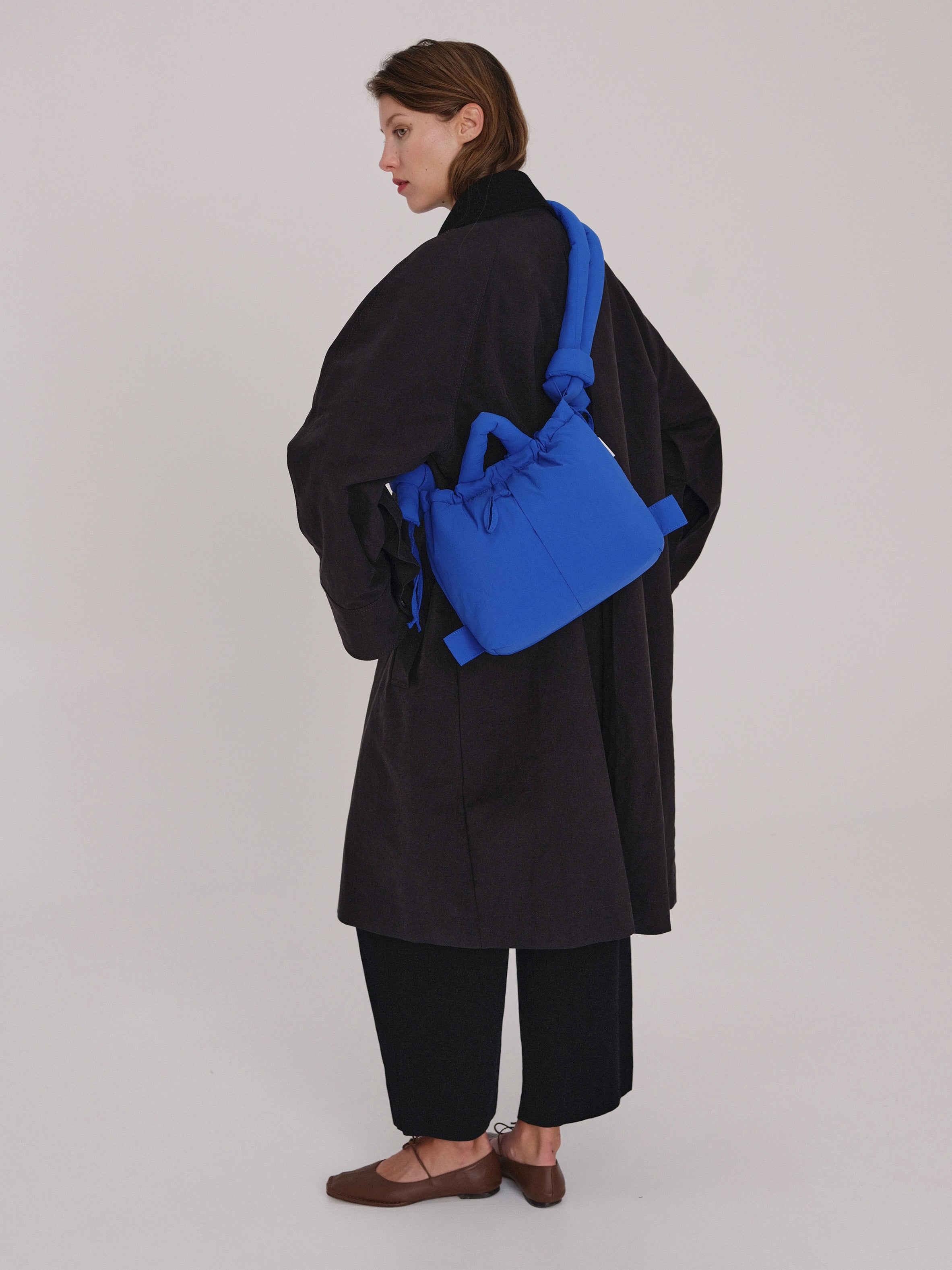 Velrenne padded shoulder bag