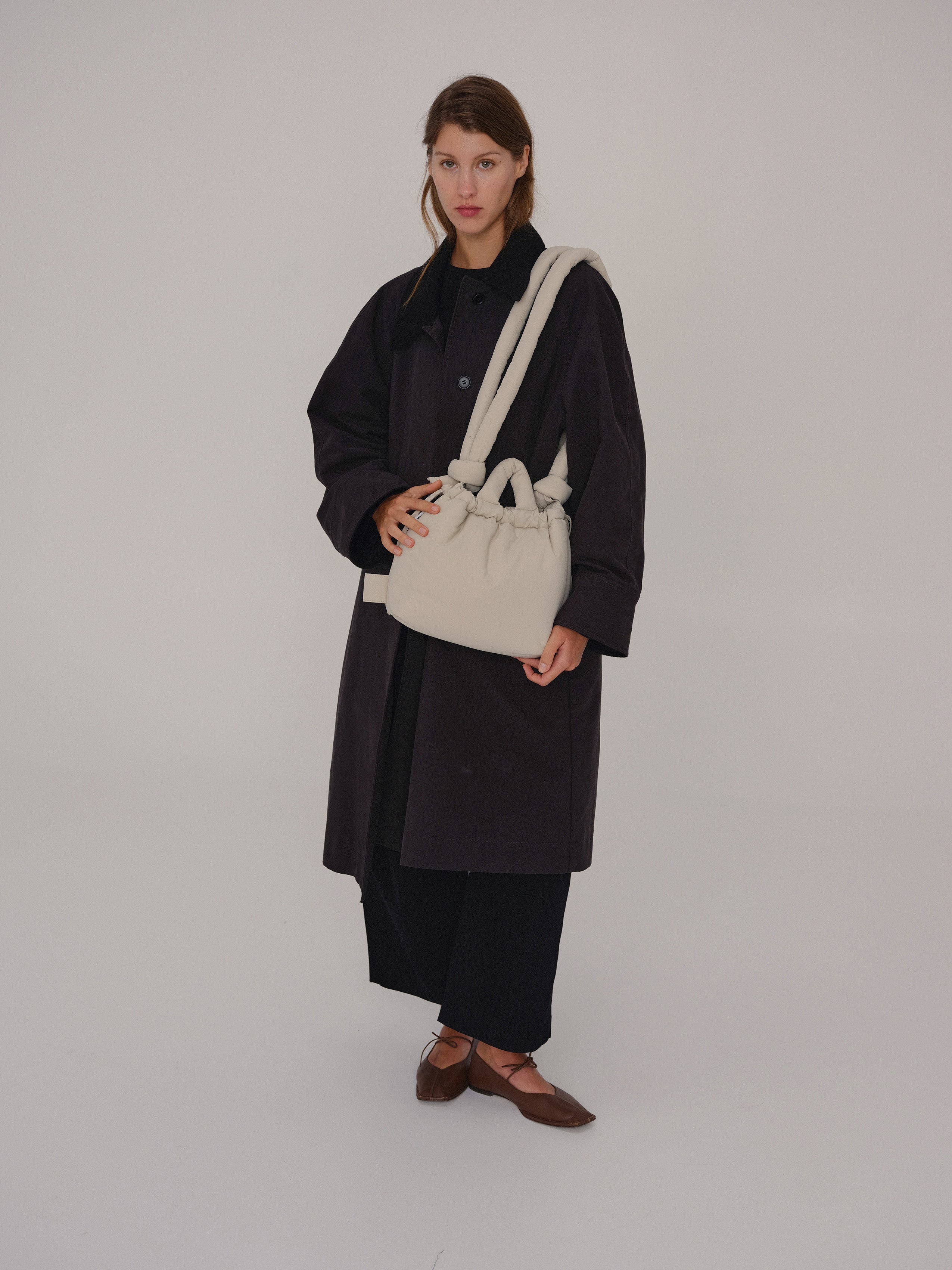 Velrenne padded shoulder bag