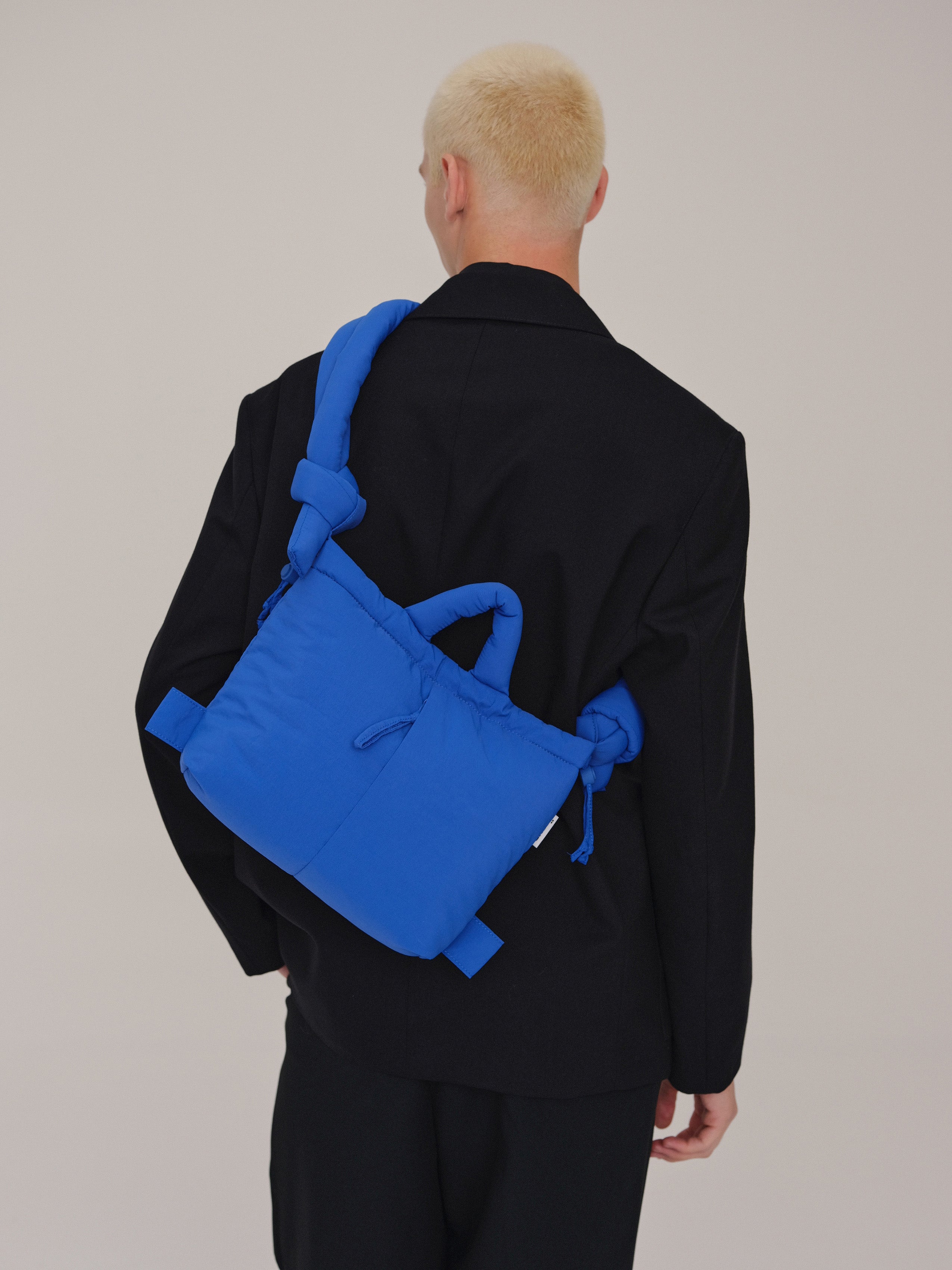 Velrenne padded shoulder bag