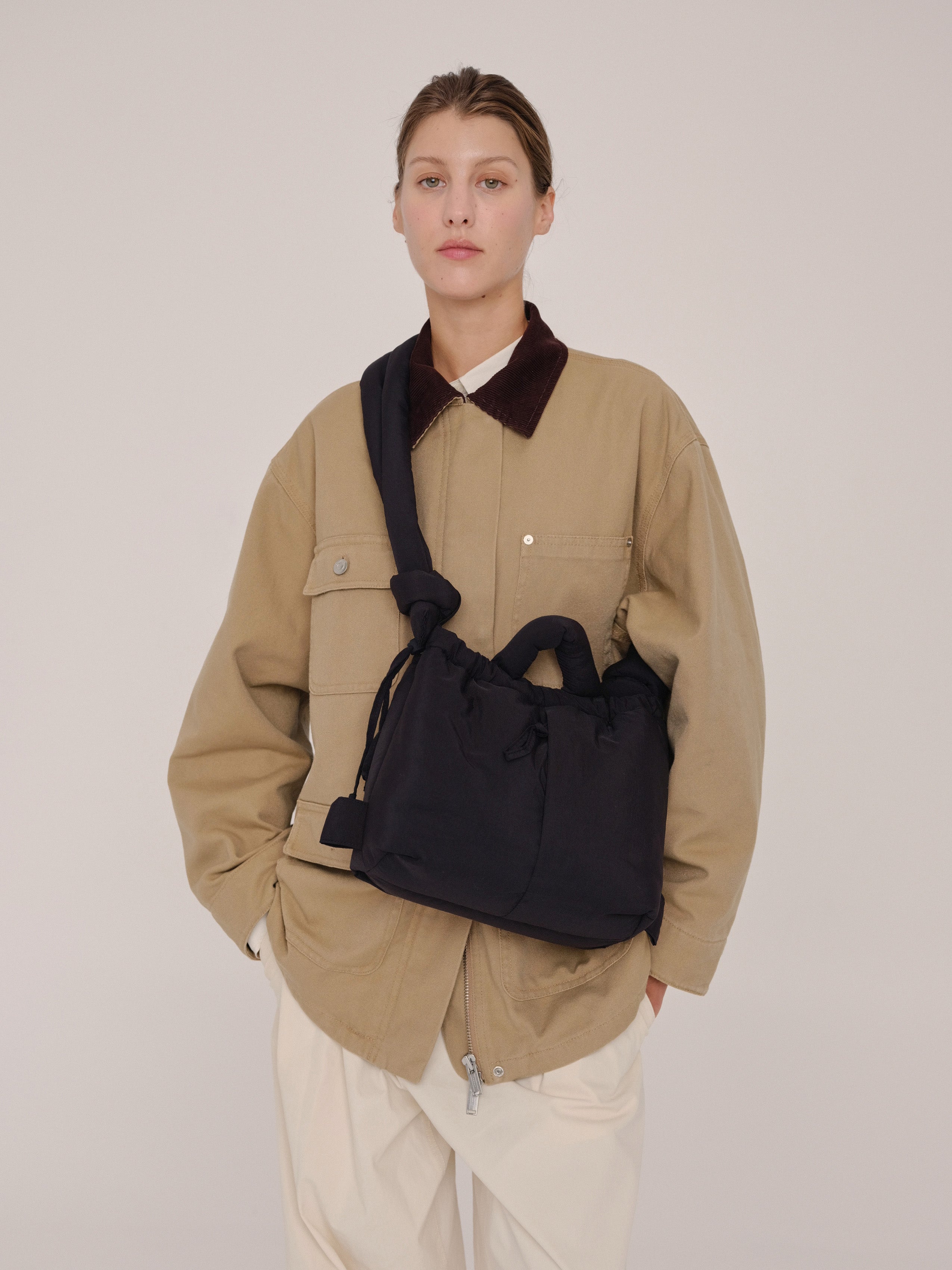 Velrenne padded shoulder bag