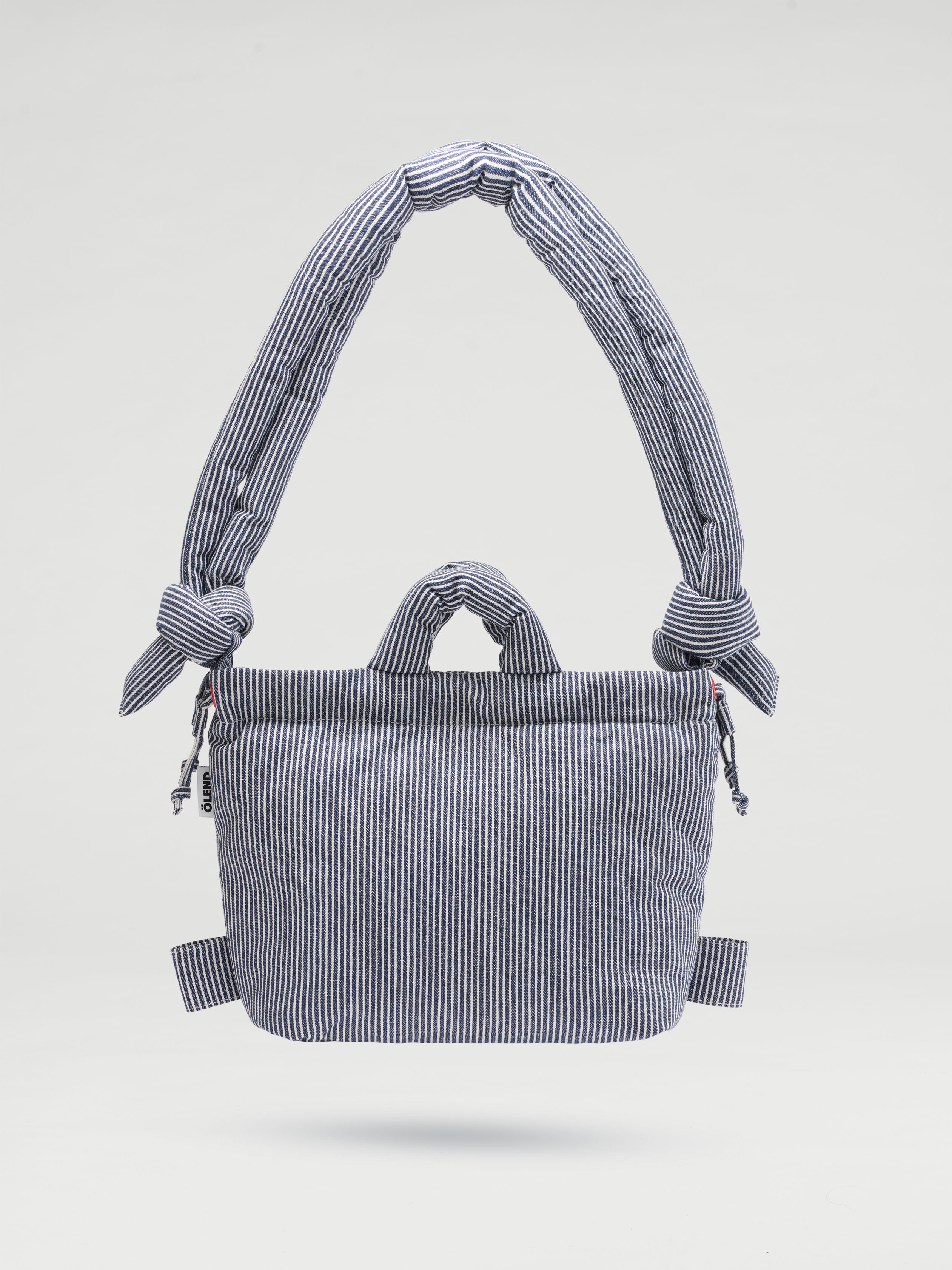 Velrenne padded shoulder bag