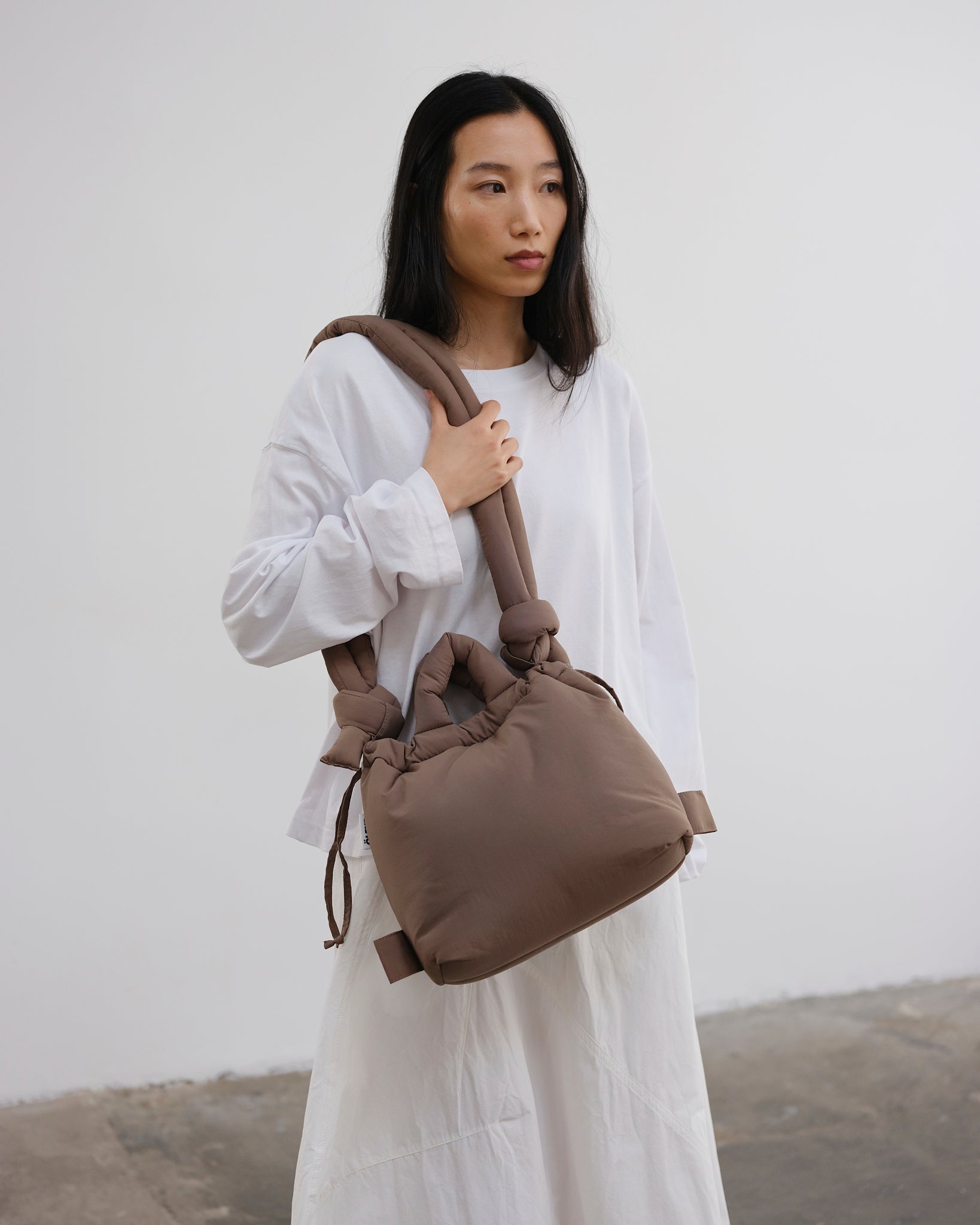 Velrenne padded shoulder bag